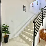 Hanan Homestay Klebang Ipoh With A View Of Mount Korbu, For Musl!M Only!!